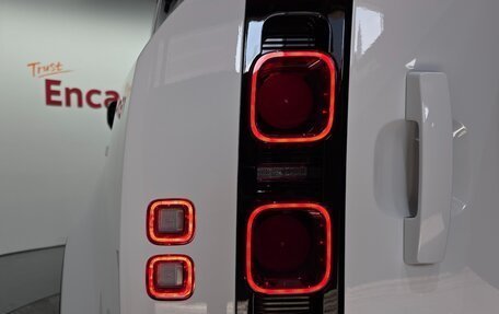 Land Rover Defender II, 2025 год, 10 800 000 рублей, 17 фотография