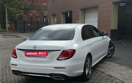 Mercedes-Benz E-Класс, 2019 год, 3 700 000 рублей, 4 фотография