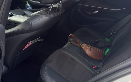 Mercedes-Benz E-Класс, 2019 год, 3 700 000 рублей, 8 фотография