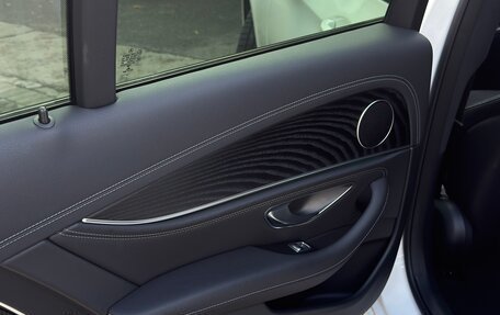 Mercedes-Benz E-Класс, 2019 год, 3 700 000 рублей, 9 фотография