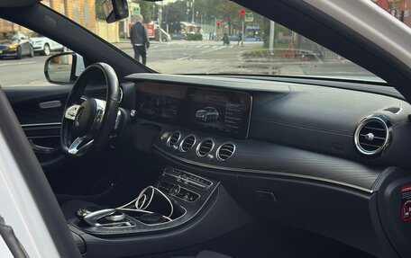 Mercedes-Benz E-Класс, 2019 год, 3 700 000 рублей, 13 фотография