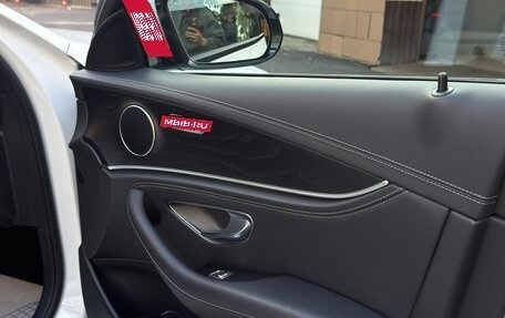Mercedes-Benz E-Класс, 2019 год, 3 700 000 рублей, 12 фотография