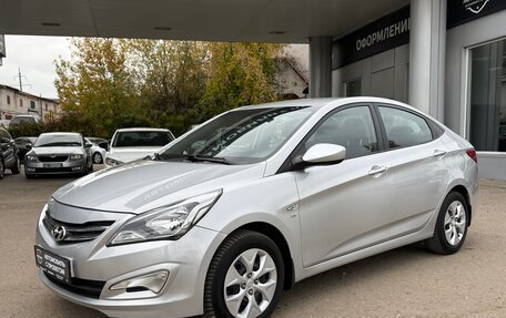 Hyundai Solaris II рестайлинг, 2015 год, 980 000 рублей, 3 фотография