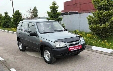 Chevrolet Niva I рестайлинг, 2010 год, 300 000 рублей, 2 фотография