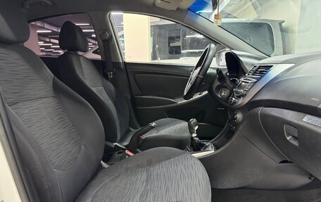 Hyundai Solaris II рестайлинг, 2014 год, 650 000 рублей, 22 фотография