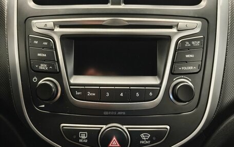 Hyundai Solaris II рестайлинг, 2015 год, 1 120 000 рублей, 6 фотография