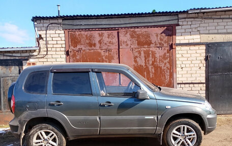 Chevrolet Niva I рестайлинг, 2013 год, 620 000 рублей, 4 фотография