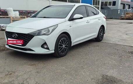 Hyundai Solaris II рестайлинг, 2021 год, 995 000 рублей, 2 фотография