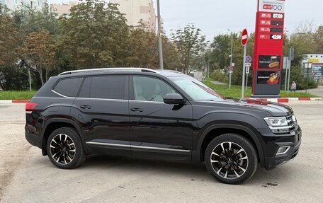Volkswagen Teramont I, 2018 год, 3 150 000 рублей, 6 фотография
