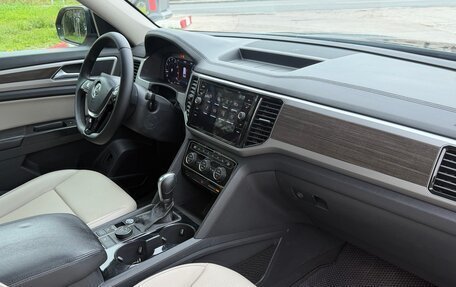 Volkswagen Teramont I, 2018 год, 3 150 000 рублей, 27 фотография