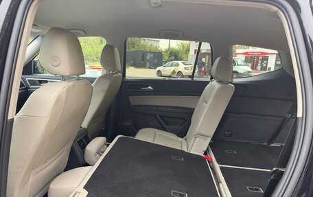 Volkswagen Teramont I, 2018 год, 3 150 000 рублей, 24 фотография