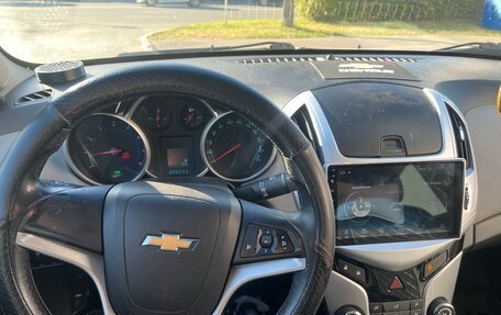 Chevrolet Cruze II, 2013 год, 690 000 рублей, 13 фотография