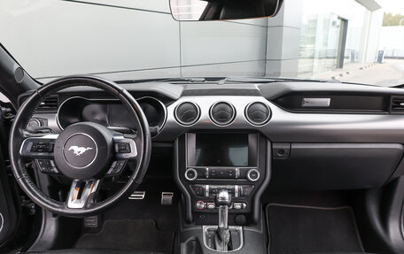 Ford Mustang VI рестайлинг, 2022 год, 3 750 000 рублей, 14 фотография