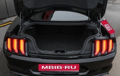 Ford Mustang VI рестайлинг, 2022 год, 3 750 000 рублей, 9 фотография