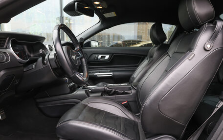 Ford Mustang VI рестайлинг, 2022 год, 3 750 000 рублей, 16 фотография
