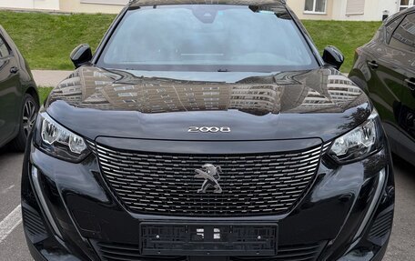 Peugeot 2008 II, 2023 год, 1 980 000 рублей, 7 фотография