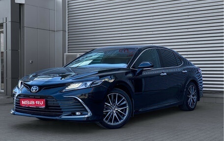 Toyota Camry, 2023 год, 3 550 000 рублей, 1 фотография