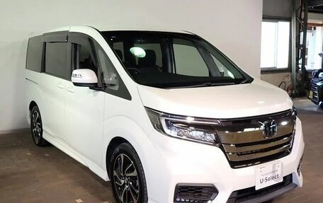 Honda Stepwgn, 2023 год, 2 088 008 рублей, 2 фотография