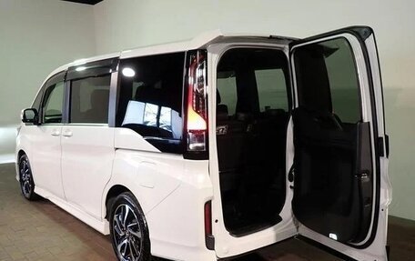 Honda Stepwgn, 2023 год, 2 088 008 рублей, 6 фотография