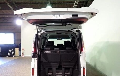 Honda Stepwgn, 2023 год, 2 088 008 рублей, 8 фотография