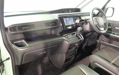 Honda Stepwgn, 2023 год, 2 088 008 рублей, 23 фотография