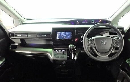 Honda Stepwgn, 2023 год, 2 088 008 рублей, 30 фотография