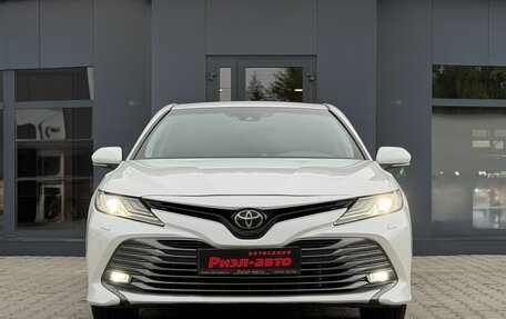 Toyota Camry, 2019 год, 2 830 000 рублей, 2 фотография