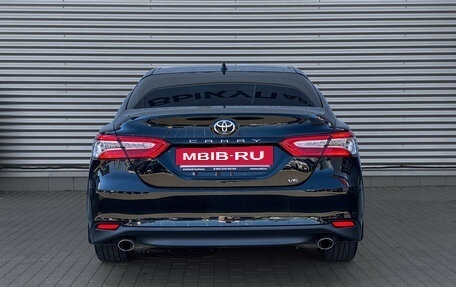 Toyota Camry, 2023 год, 3 550 000 рублей, 6 фотография