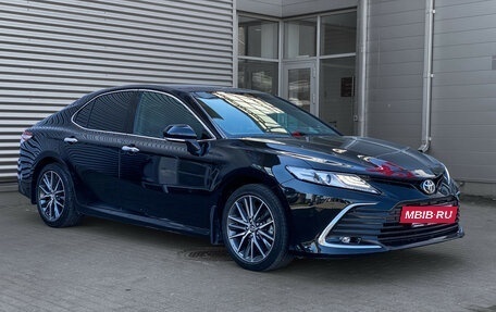 Toyota Camry, 2023 год, 3 550 000 рублей, 3 фотография