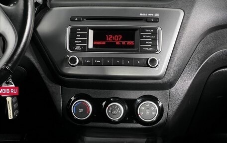 KIA Rio III рестайлинг, 2015 год, 1 050 000 рублей, 15 фотография