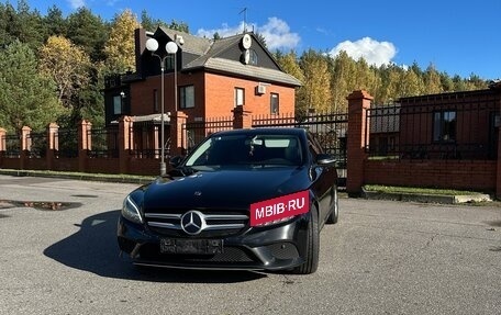 Mercedes-Benz C-Класс, 2019 год, 3 000 000 рублей, 3 фотография