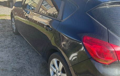 Opel Astra J, 2012 год, 650 000 рублей, 1 фотография