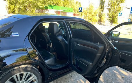Chrysler 300C II, 2012 год, 1 650 000 рублей, 14 фотография