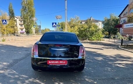 Chrysler 300C II, 2012 год, 1 650 000 рублей, 22 фотография