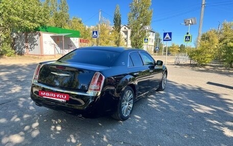 Chrysler 300C II, 2012 год, 1 650 000 рублей, 23 фотография