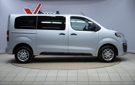 Peugeot Traveller I, 2020 год, 2 590 000 рублей, 4 фотография