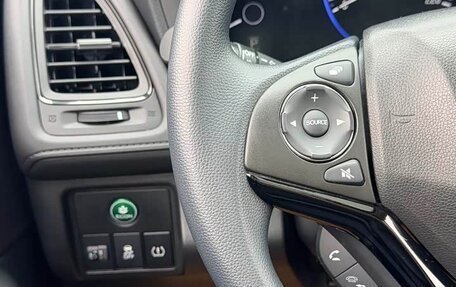 Honda Vezel, 2020 год, 1 590 000 рублей, 13 фотография
