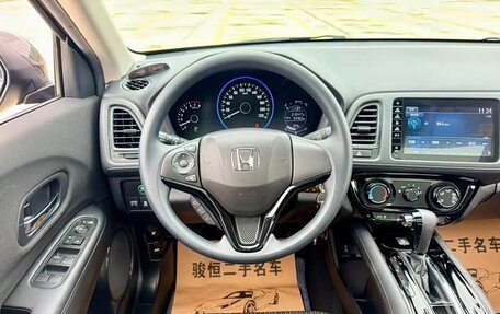 Honda Vezel, 2020 год, 1 590 000 рублей, 12 фотография