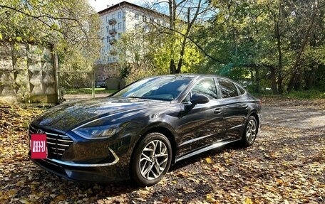 Hyundai Sonata VIII, 2020 год, 2 300 000 рублей, 2 фотография