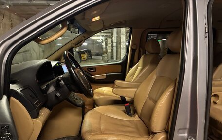 Hyundai Grand Starex Grand Starex I рестайлинг 2, 2011 год, 1 000 000 рублей, 9 фотография