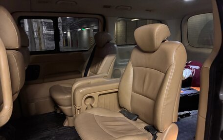 Hyundai Grand Starex Grand Starex I рестайлинг 2, 2011 год, 1 000 000 рублей, 8 фотография