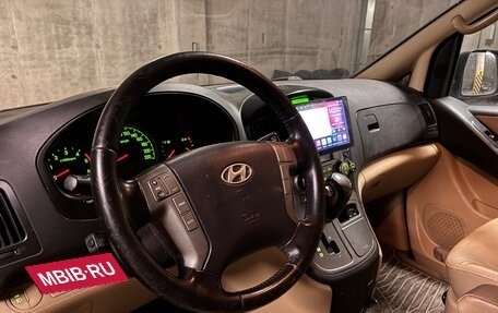 Hyundai Grand Starex Grand Starex I рестайлинг 2, 2011 год, 1 000 000 рублей, 10 фотография