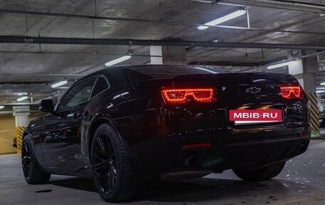 Chevrolet Camaro IV, 2013 год, 2 680 000 рублей, 2 фотография