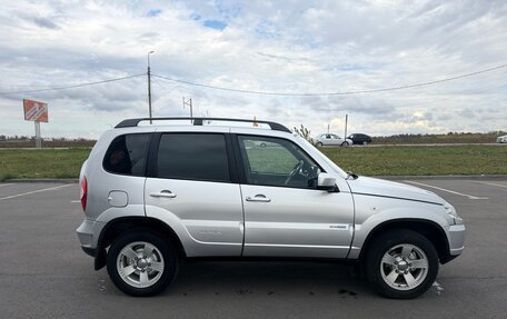Chevrolet Niva I рестайлинг, 2012 год, 695 000 рублей, 5 фотография