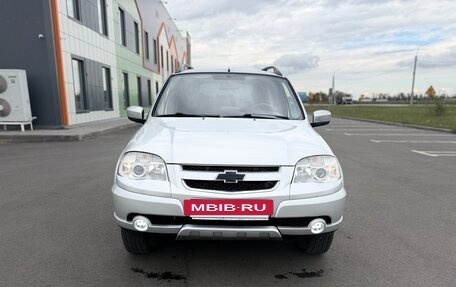 Chevrolet Niva I рестайлинг, 2012 год, 695 000 рублей, 2 фотография