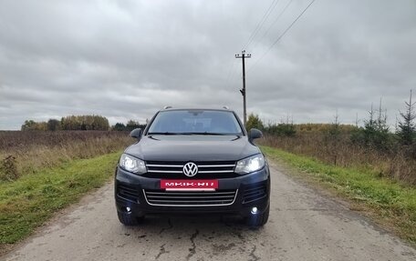 Volkswagen Touareg III, 2012 год, 1 520 000 рублей, 2 фотография