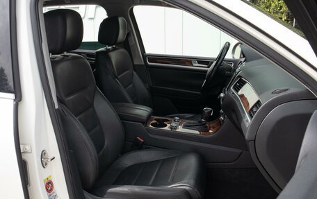 Volkswagen Touareg III, 2011 год, 2 299 000 рублей, 8 фотография