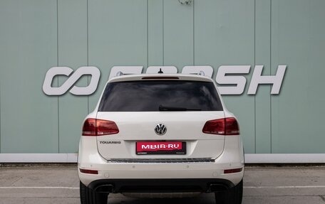 Volkswagen Touareg III, 2011 год, 2 299 000 рублей, 4 фотография