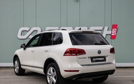 Volkswagen Touareg III, 2011 год, 2 299 000 рублей, 2 фотография