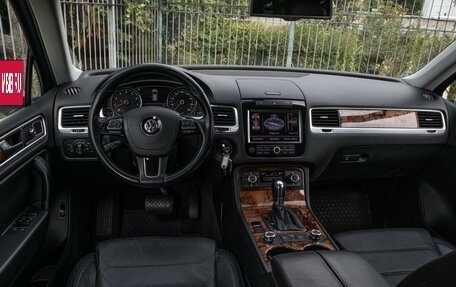 Volkswagen Touareg III, 2011 год, 2 299 000 рублей, 6 фотография